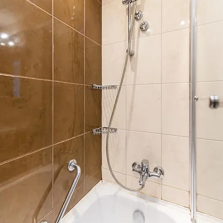 Kahlua Bay Apartament *