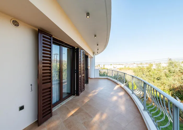 Kahlua Bay Apartment