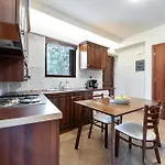 Kahlua Bay Apartman *
